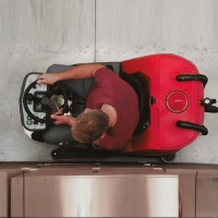 Automat czyszczący 75-80 litrów do podłóg i posadzek zmywarka samojezdna cv