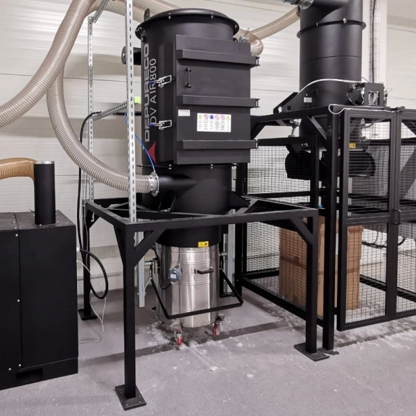 DV-AIR filtrocyklon z automatycznym systemem opróżniania zbiornika do centralnego systemu odkurzania układ