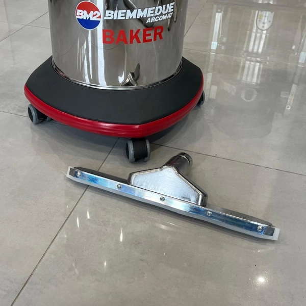 SM 70 Baker odkurzacz piekarniczy dwusilnikowy ssawa do pieca